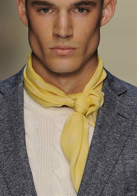 men's neckerchief when to wear.